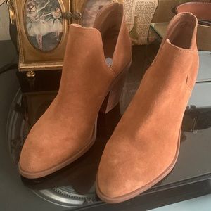 Steve Madden booties